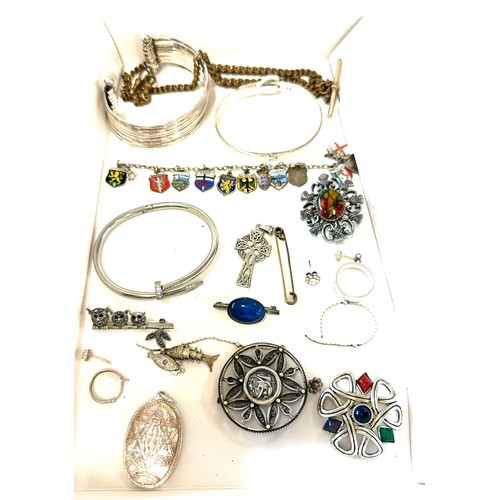 367 - Selection of silver and costume jewellery includes brooches, bracelet etc