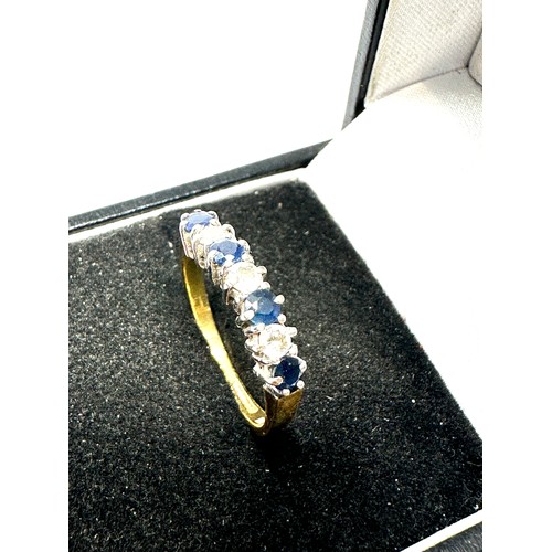 190 - 18ct gold diamond & sapphire ring (2.8g)