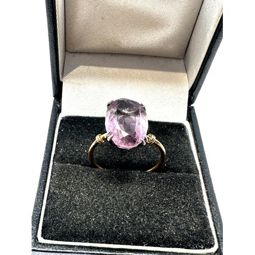 188 - 14ct gold oval cut amethyst  ring (3g)