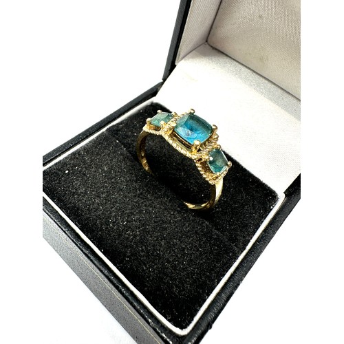 166 - 9ct gold topaz ring  (2.6g)