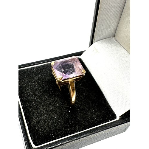 148 - 9ct gold amethyst ring (4g)