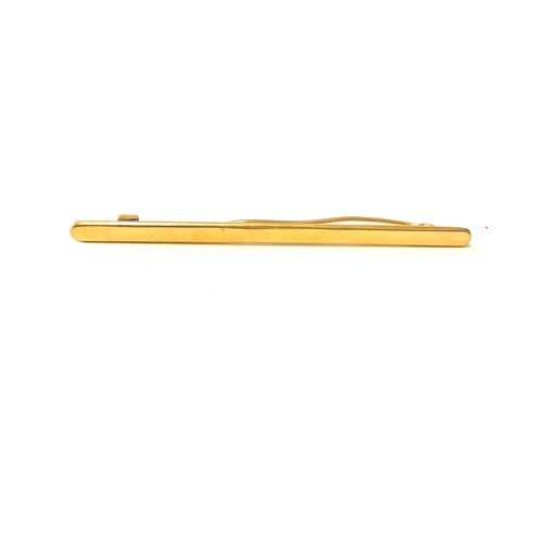 427 - 22ct gold bar brooch, hallmarked, total weight approximately 6.9 grams, 3 inches long