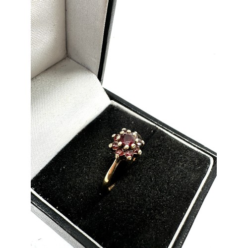 128 - 9ct gold garnet  ring (1.5g)