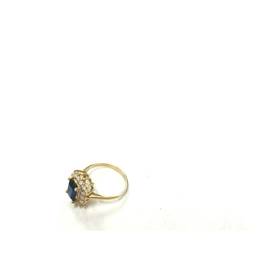 395 - 14ct gold blue stone set ring weight weight 3.3g