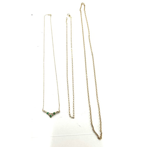 402 - 3 Ladies 9ct gold necklaces/ chains total weight 11.3grams