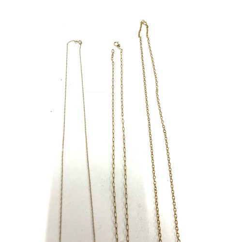 402 - 3 Ladies 9ct gold necklaces/ chains total weight 11.3grams