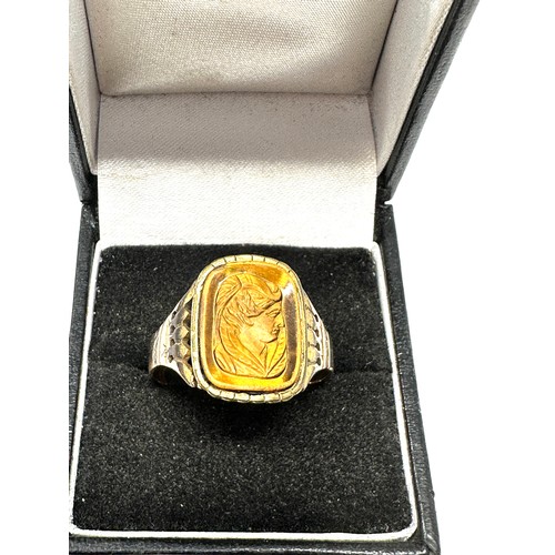 55 - 9ct yellow gold antique tigers eye ring (5.1g)