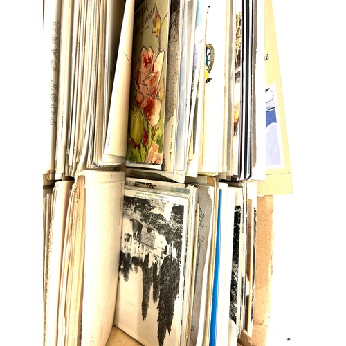 90 - Large selection of vintage postcards