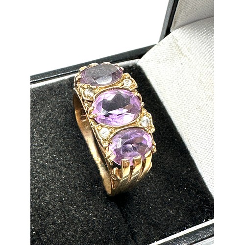 76 - 9ct gold vintage amethyst & white stone  gypsy ring (4.4g)