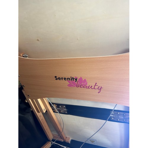 222 - Serenity beauty mobile table