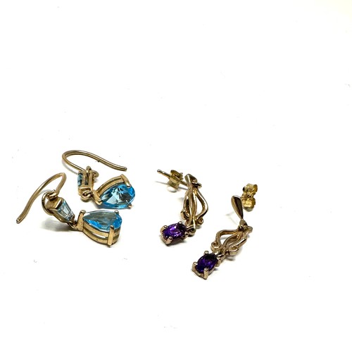 59 - 2 x 9ct yellow gold vintage paired earrings inc. topaz & amethyst (3.2g)