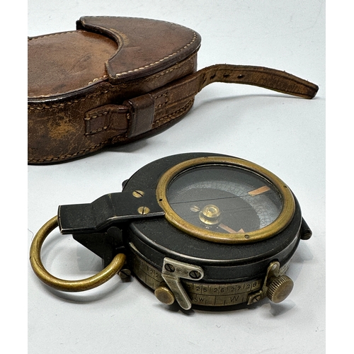 462 - ww1 1918 verners pattern officers compass in leather case maker e.koehn geneve No 155781