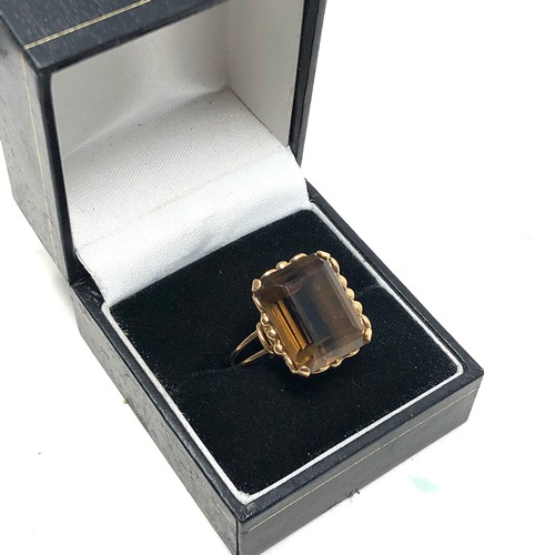 186 - 18ct gold smoky quartz ring (6g)