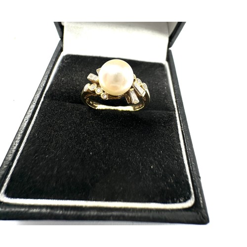 185 - 18ct Gold Pearl & Diamond Ring (3.1g)