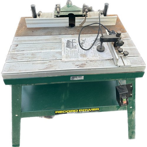 551 - Record power router table, working order