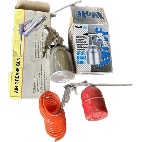 231 - Air grease gun, wolf blast gun, spray gun etc