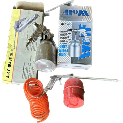 231 - Air grease gun, wolf blast gun, spray gun etc