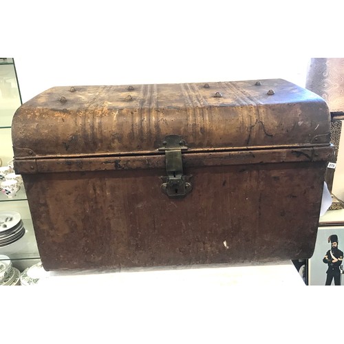 183 - Vintage metal trunk measures approximately 44.5cm tall 70cm wide 46cm depth