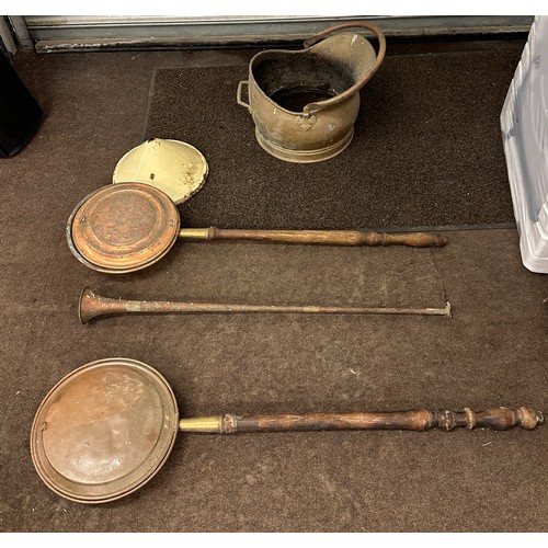 185 - Large selection of assorted copper ware