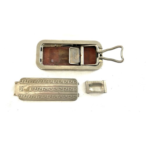 471 - Vintage WW2 Rolls Razor