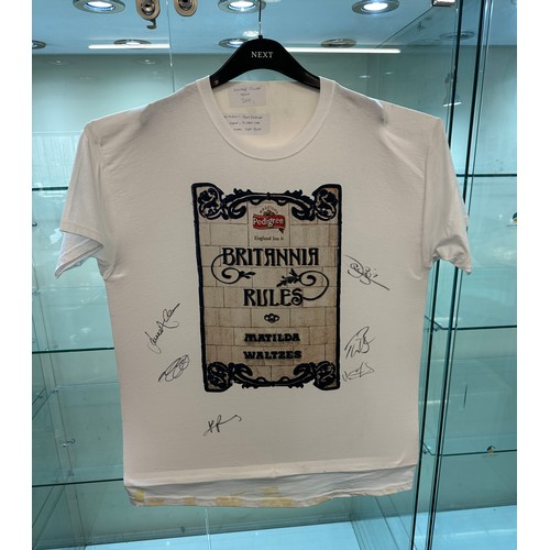 354 - Marstons Pedigree Britannia Rules signed t-shirt from the England cricket team 2010 to include signa... 