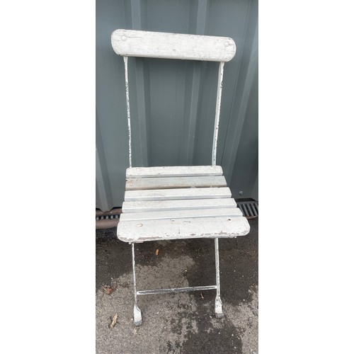 102B - Vintage folding garden seat