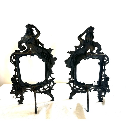 104 - Pair of metal Beatrige no 1007.p photo frames