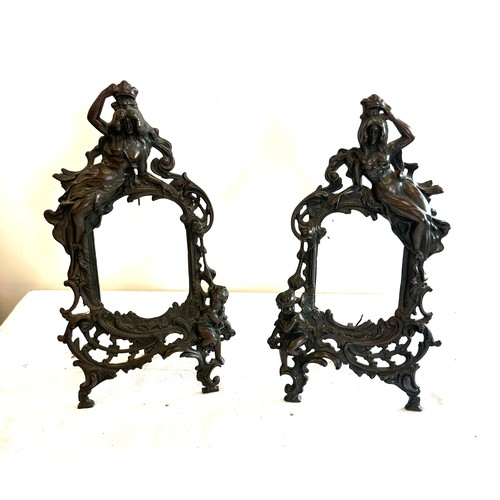 104 - Pair of metal Beatrige no 1007.p photo frames