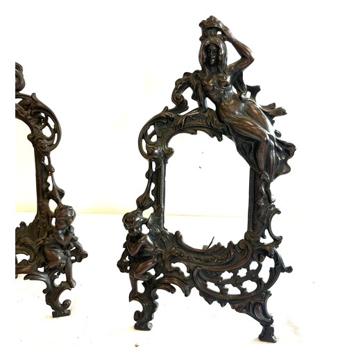 104 - Pair of metal Beatrige no 1007.p photo frames