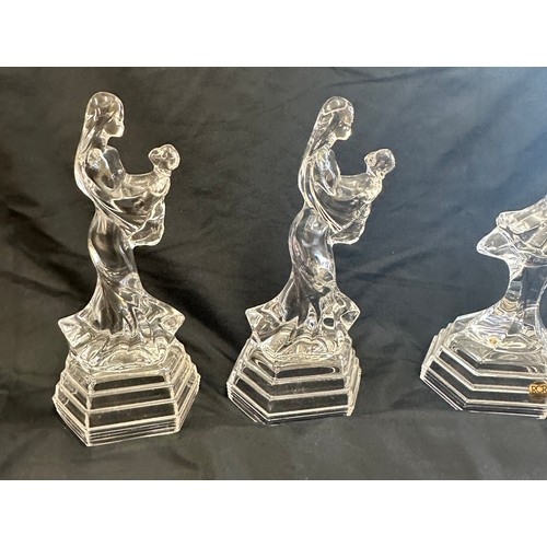 142 - 4 Glass lady figures by RCR includes Ballerina, mother and child etc