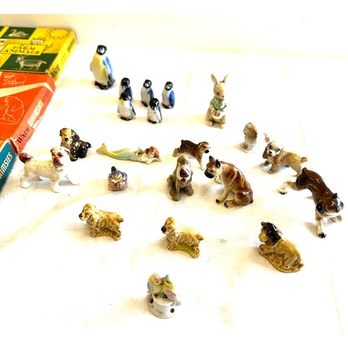 98 - Selection of vintage Wade Whimsies includes boxed Zoo set, North american animals etc