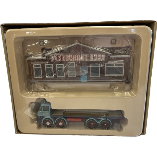 81 - Boxed Corgi Cafe connection cc10501 ERF KV Platform Lorry