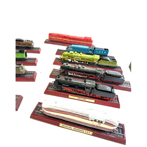 163 - Atlas editions static locomotive models to include P8 Class, Henschel Wegmann 4-6-4, PLM Mountain Cl... 