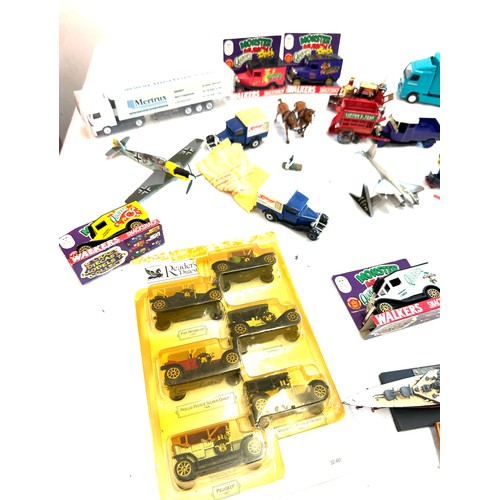 146 - Selection of assorted vintage and later die cast models includes boxed etc