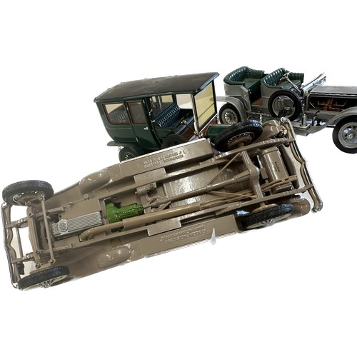 150 - Selection of six metal/ diecast vehicles includes Franklin Mint Bugatti type 35, Franklin Mint 1988 ... 