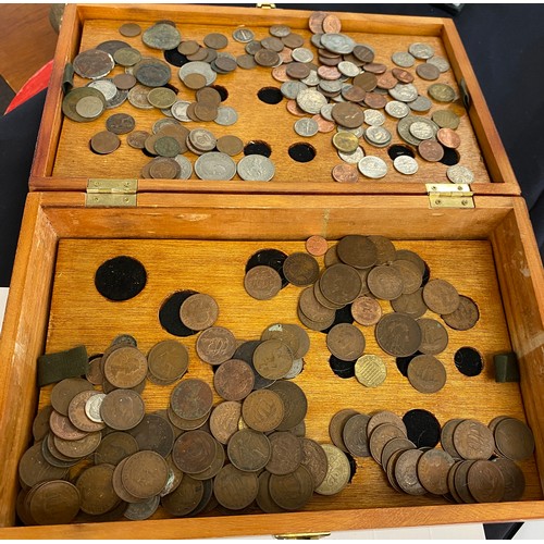 613 - Box of vintage and later coins