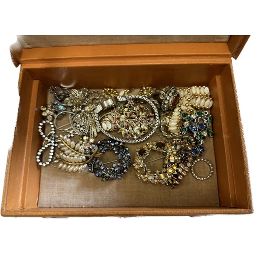 618 - 2 Jewellery boxes of vintage costume jewellery