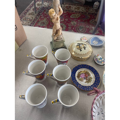 303 - Large selection of miscellaneous pottery