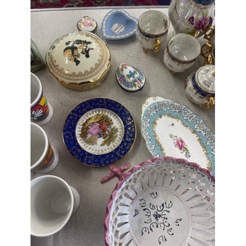 303 - Large selection of miscellaneous pottery