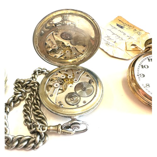 450 - Three assorted vintage pocket watches