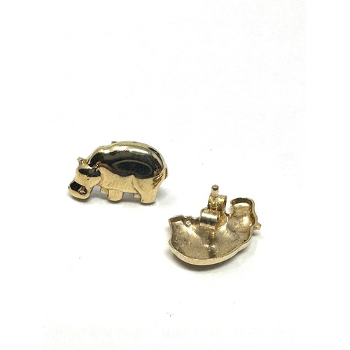 235 - 9ct gold hippo paired stud earrings (1.7g)