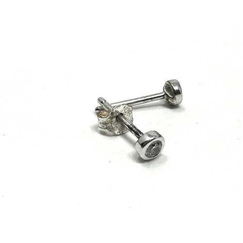 237 - 9ct white gold diamond  stud earrings (0.5g)