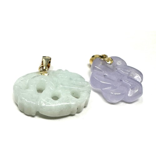 258 - 14ct gold bail carved jade pendants (4.8g)