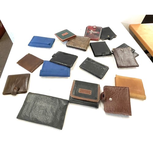 144 - Selection of 16 mainly leather wallets, some new