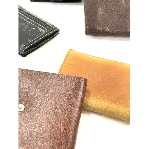 144 - Selection of 16 mainly leather wallets, some new