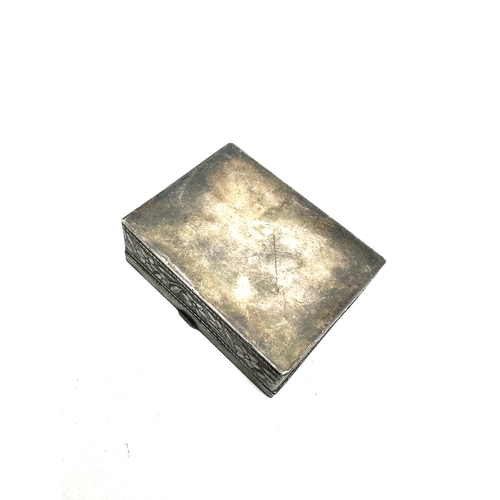 5 - Vintage silver pill box measures approx 5cm by 4cm