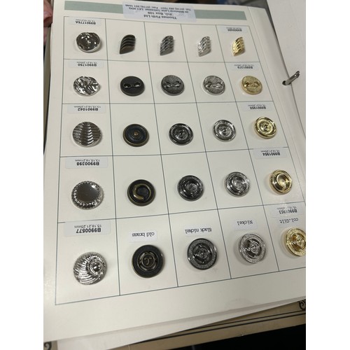 262 - Large selection of assorted vintage and later buttons