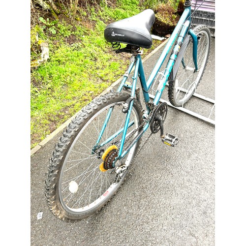 100J - Ladies coventry eagle mountain bike, over all good condition