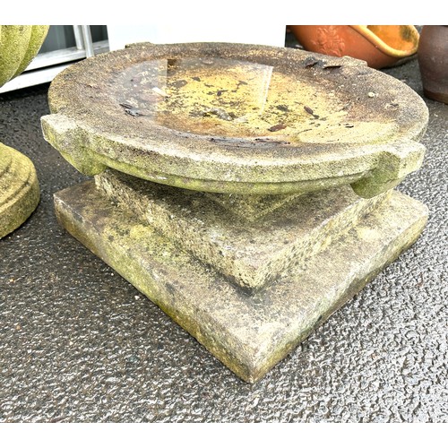 100Z - Concrete 2 piece bird bath 10 inches tall 21 inches diameter