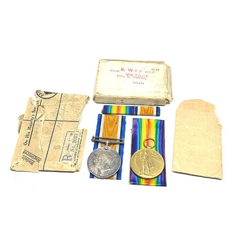 54 - boxed ww1 medal pair to 30634 pte w.buxton M.G.C